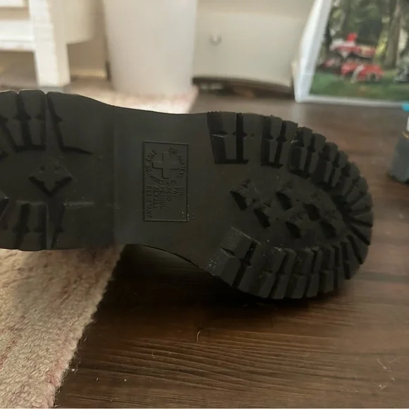 White platform Doc Martens - Picture 5 of 5